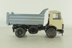 Маз-555102 самосвал 1988 бежево-серый, НАП (конверсия) 1:43