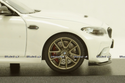 BMW M2 CS 2020 White with Gold Wheels, 410021020, Minichamps 1:43