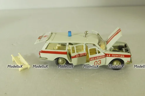 Газ-2402 Волга, скорая медицинская помощь,,Тантал/Радон 1:43