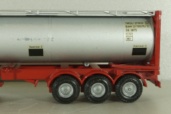 Mercedes 1748 S тягач с циcтерной-контейнером, NZG 1:43