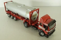 Mercedes 1748 S тягач с циcтерной-контейнером, NZG 1:43