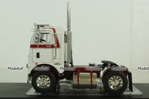 Freightliner COE 1976, white/red, TR128, IXO 1:43