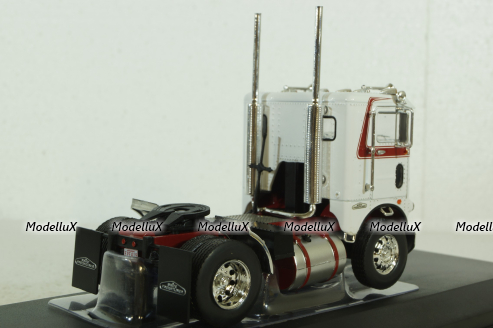 Freightliner COE 1976, white/red, TR128, IXO 1:43