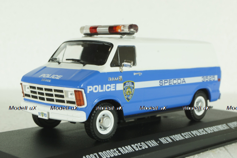 Dodge RAM B250 Van NYPD 1987 blue/white, 86577, Greenlight 1:43