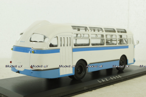 Лаз 695Е 1961г. бело-синий, 04003D, Classicbus 1:43