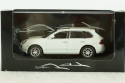 Porsche Cayenne S, white, China 1:43