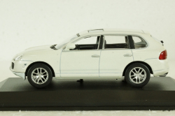 Porsche Cayenne S, white, China 1:43