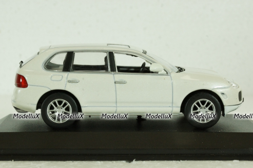 Porsche Cayenne S, white, China 1:43