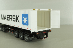 Peterbilt 579 day cab tractor with 40' refrigerated sea container Maersk, grey/white, 71069, Diecast Masters 1:50