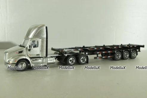Peterbilt 579 day cab tractor with 40' refrigerated sea container Maersk, grey/white, 71069, Diecast Masters 1:50