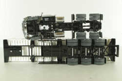 Peterbilt 579 day cab tractor with 40' refrigerated sea container Maersk, grey/white, 71069, Diecast Masters 1:50