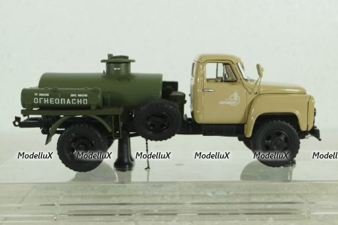 Газ-52 МЗ-3607 Автомобиль-заправщик колхоз им. Дзержинского 1973 г.,105226, , DiP Models 1:43 (Реплика)