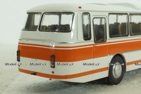 Лаз-699Р 1981, бело/оранжевый, автобус, DEM009, DEMPRICE 1:43