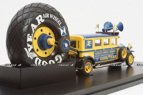 Buick Goodyear Airwheel Promotion Bus, 10012, AutoCult 1:43