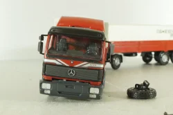 Mercedes 1729 truck, with trailer, red, 314, NZG 1:43