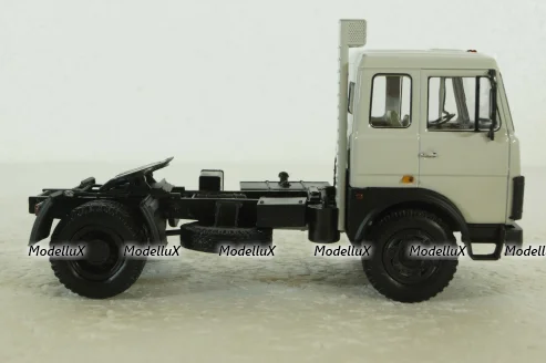 Маз-5432 тягач 1981г, серый, Н792, Наш Автопром 1:43