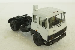 Маз-5432 тягач 1981г, серый, Н792, Наш Автопром 1:43