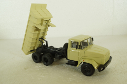 Краз-6510 самосвал, 1985г, бежевый, Н775, Наш Автопром 1:43