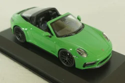 Porsche 911 (992) Targa 4 GTS 2022, geen 410061062, Minichamps 1:43