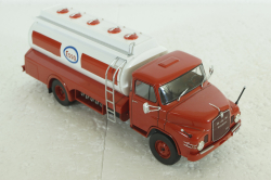 MAN 626 fuel tanker  Esso, red/white, DeAgostini 1:43