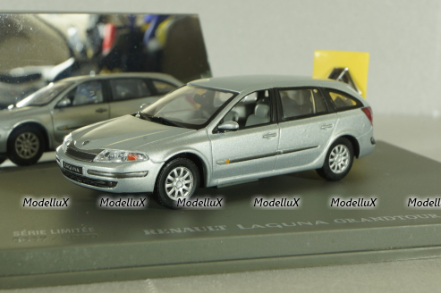 Renault Laguna II Grandtour 2000, silver, Universal Hobbies 1:43