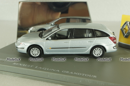 Renault Laguna II Grandtour 2000, silver, Universal Hobbies 1:43