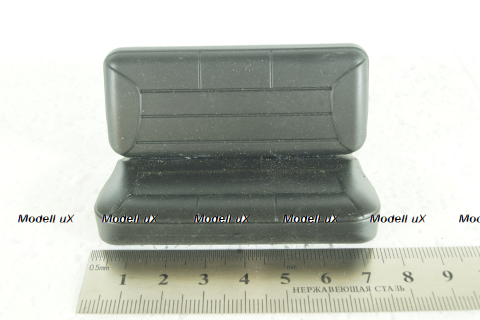 Заднее сиденье черное 1:18