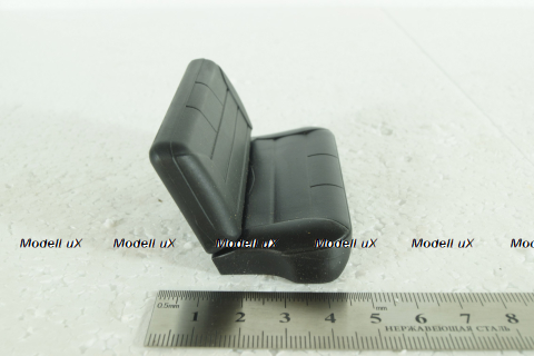 Заднее сиденье черное 1:18