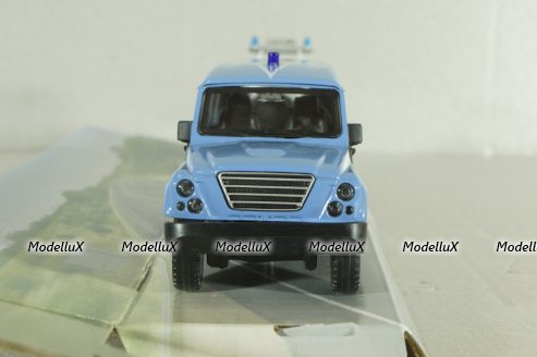 Iveco Massif Polizia с катером, 53131POL,Mondo Motors 1:43