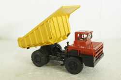 Белаз-7526 карьерный самосвал, красный/желтый, Н006, Наш Автопром 1:43