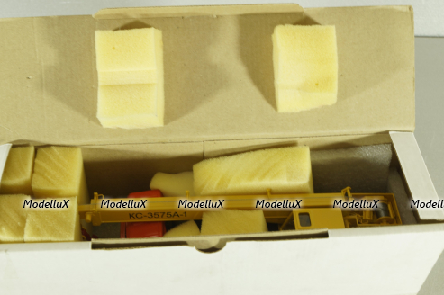 КС-3575А-1 автокран 12,5т на шасси Камаз-55313, красный/желтый Minigrad 1:43