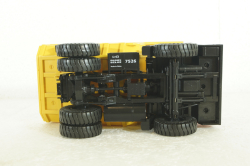 Белаз-7526 карьерный самосвал, красный/желтый, Н006, Наш Автопром 1:43