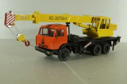 КС-3575А-1 автокран 12,5т на шасси Камаз-55313, красный/желтый Minigrad 1:43
