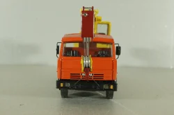 КС-3575А-1 автокран 12,5т на шасси Камаз-55313, красный/желтый Minigrad 1:43
