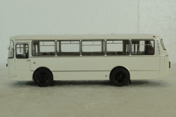 ЛАЗ-695Н (1981), белый, DEMPRICE 1:43 