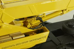 КС-3575А-1 автокран 12,5т на шасси Камаз-55313, красный/желтый Minigrad 1:43