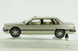Зил-4102, золотистый, 241021, DiP Models 1:43