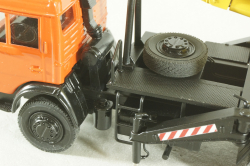 КС-3575А-1 автокран 12,5т на шасси Камаз-55313, красный/желтый Minigrad 1:43