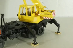 КС-3575А-1 автокран 12,5т на шасси Камаз-55313, красный/желтый Minigrad 1:43