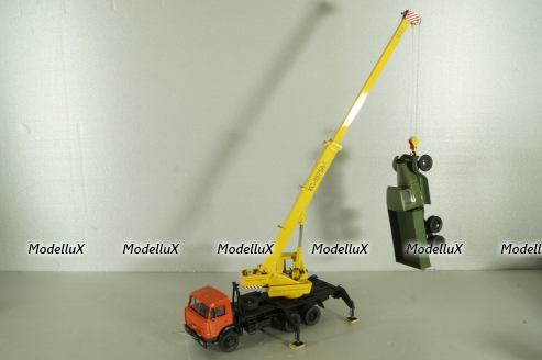 КС-3575А-1 автокран 12,5т на шасси Камаз-55313, красный/желтый Minigrad 1:43