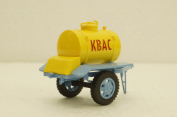 Прицеп-цистерна АЦПТ-0,9 для перевозки кваса, арт. 102293, Аист 1:43