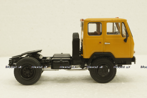 Каз-608В, бежевый, АвтоИстория 1:43