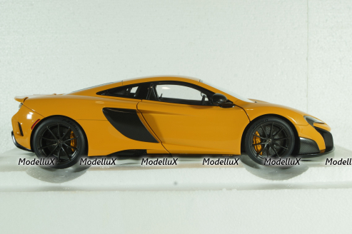 McLaren 675LT 2016 McLaren orange, 76048, AutoArt 1:18