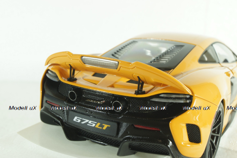 McLaren 675LT 2016 McLaren orange, 76048, AutoArt 1:18