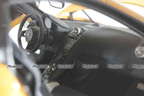 McLaren 675LT 2016 McLaren orange, 76048, AutoArt 1:18