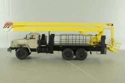 Урал-4320-0911 c подъемником ВС-22, бежевый, Nik Models 1:43