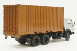 Камаз-53212 с 20-футовым контейнером, 101999, ПАО Камаз 1:43