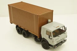 Камаз-53212 с 20-футовым контейнером, 101999, ПАО Камаз 1:43