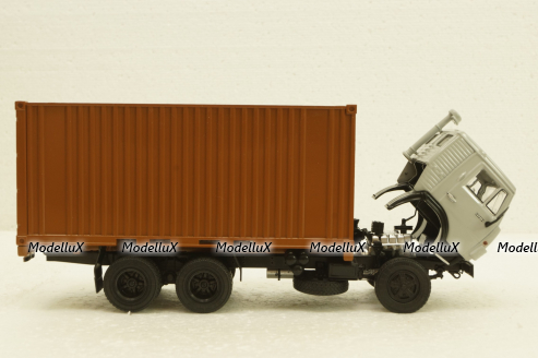 Камаз-53212 с 20-футовым контейнером, 101999, ПАО Камаз 1:43