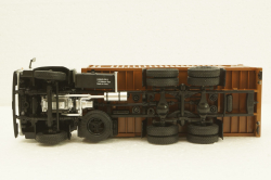 Камаз-53212 с 20-футовым контейнером, 101999, ПАО Камаз 1:43